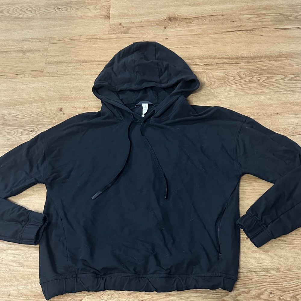 Lululemon hoodie size 8